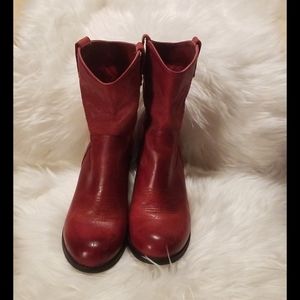 Gianni Bini heeled cowgirl boots